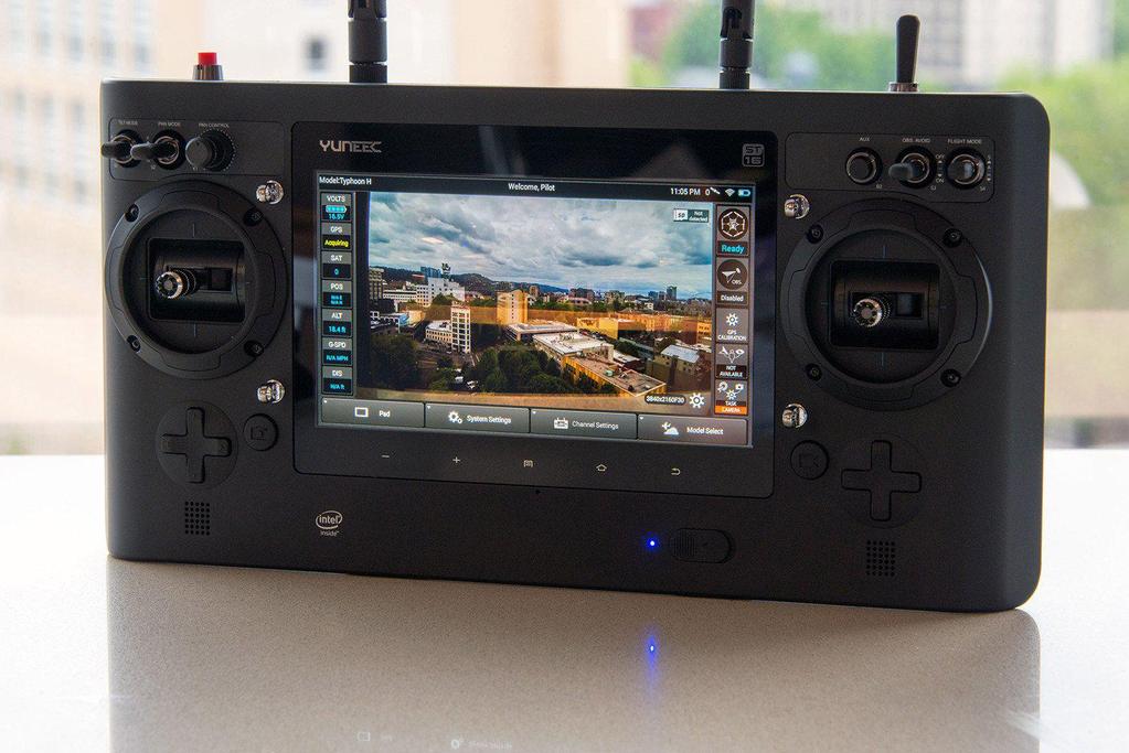 Гексакоптер Yuneec Typhoon H